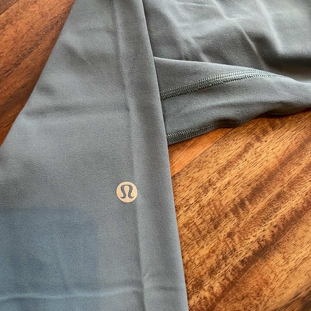 Lululemon Align - Picture 3 of 3